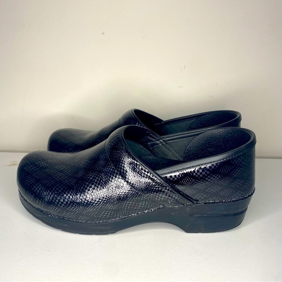 Dansko Black Metallic Quilted Nursing Classic Clogs Shoes Size 41 10.5 11 - Picture 1 of 14